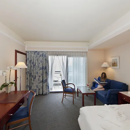 메디터레이니언 호텔 Rhodes City