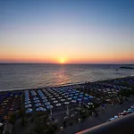 Отель Mediterranean